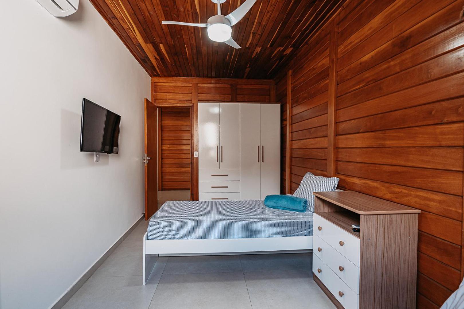 אנשייטה Casadecastelhanos, Quadra Do Mar De Castelhanos, 4 Suites Com Ar, Churrasqueira, Piscina, Hidromassagem, Cozinha Integrada Gourmet Ideal Para Familia E Amigos מראה חיצוני תמונה